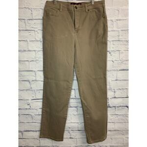 Tan Gloria Vanderbilt Jean